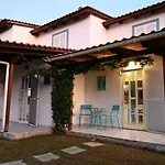 Spiti Ostria 9 Seaside Maisonette Апартаменты