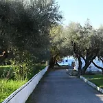 Апартаменты Spiti Ostria 9 Seaside Maisonette