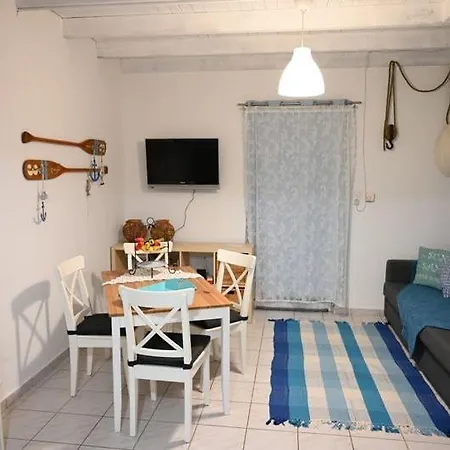 Spiti Ostria 9 Seaside Maisonette アパート *