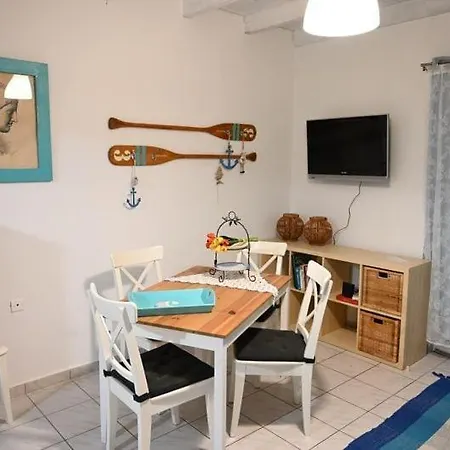 Spiti Ostria 9 Seaside Maisonette * Égio