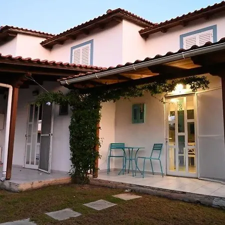 Spiti Ostria 9 Seaside Maisonette Apartment